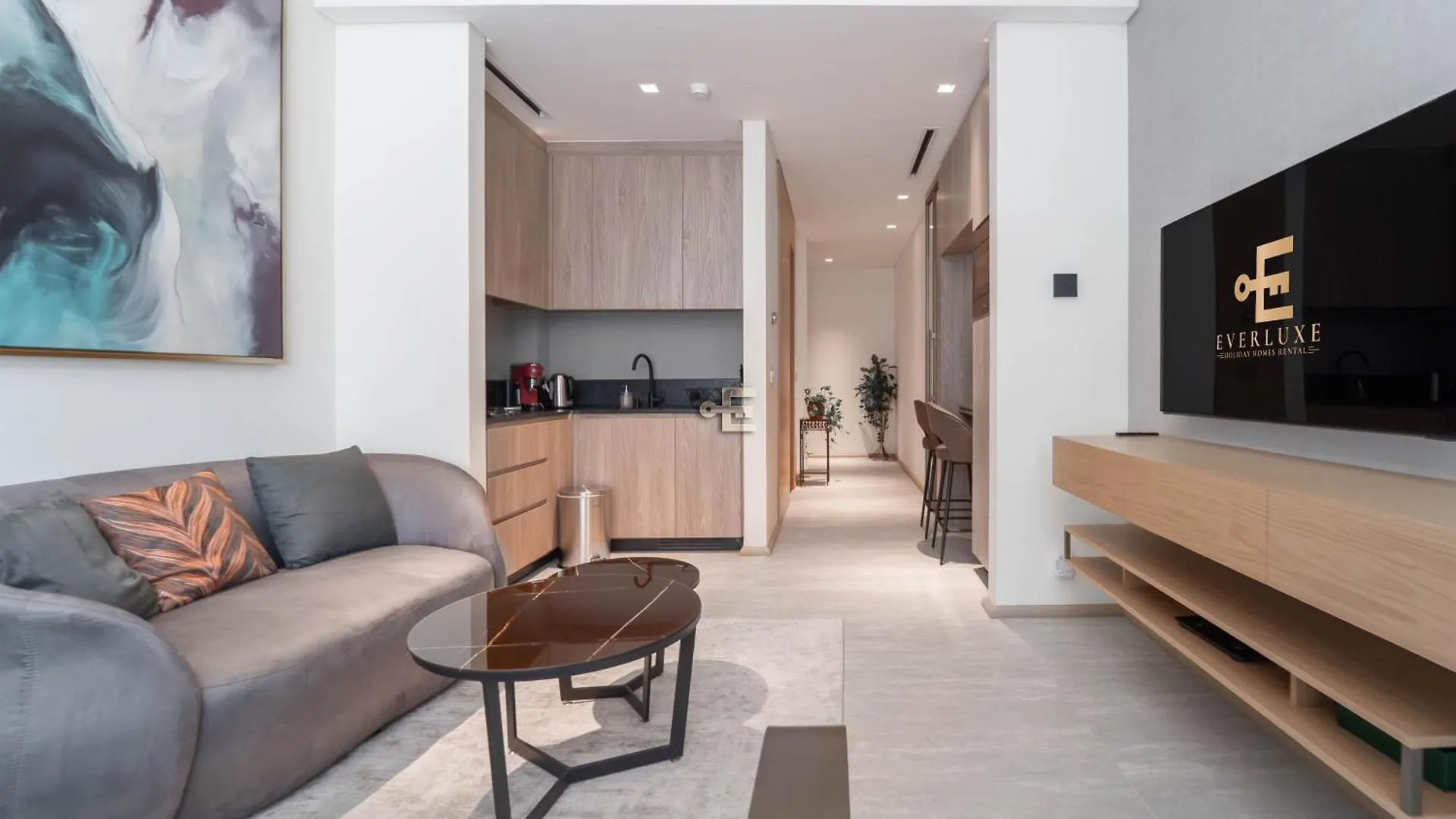 Contemporary Studio Terrace Luxe & Secure Stay Dubai United Arab Emirates