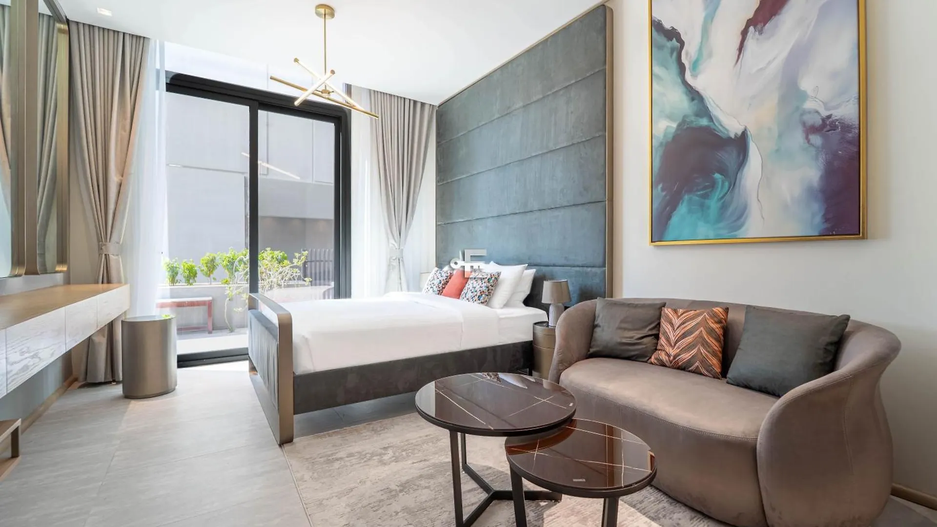Contemporary Studio Terrace Luxe & Secure Stay Dubai Apartment